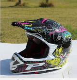 Capacete Progrip de Fibra de Carbono Feminino(1256730748)